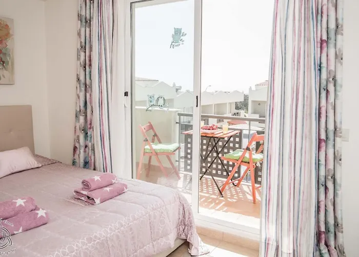 Townhouse Oasis Fanabe With 3 Bedrooms And Ac, Mir150