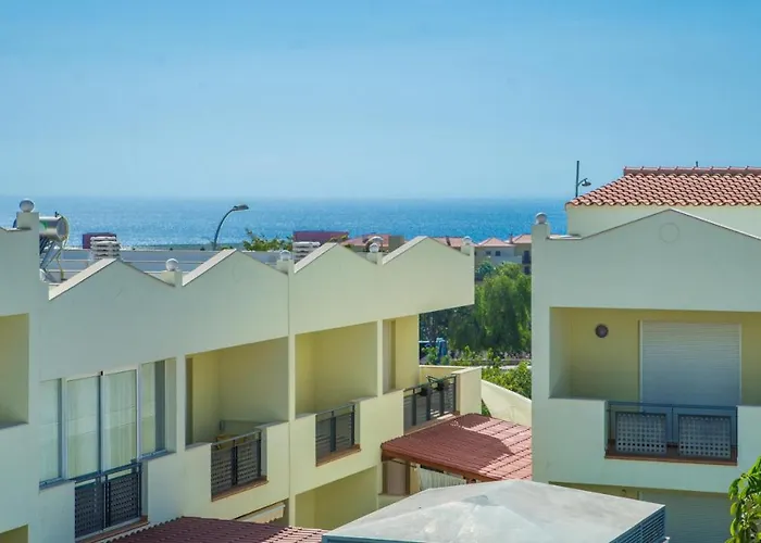 Appartement Townhouse Oasis Fanabe With 3 Bedrooms And Ac, Mir150 *