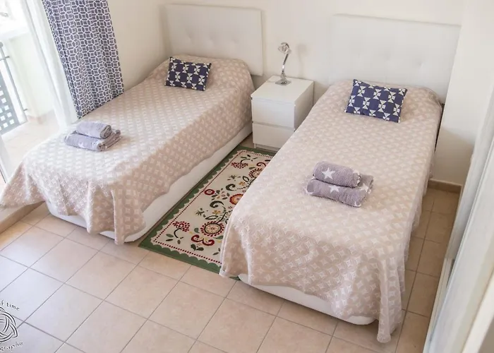 Appartement Townhouse Oasis Fanabe With 3 Bedrooms And Ac, Mir150 *